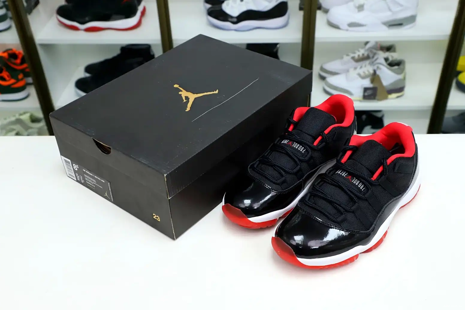 Kimikick BRED RETRO AIR JORDAN 11 LOW 0730